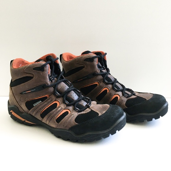 ecco gore tex hiking boots
